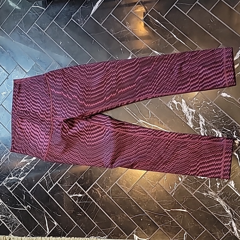 Perfect condition full on luon purple Lululemon leggings